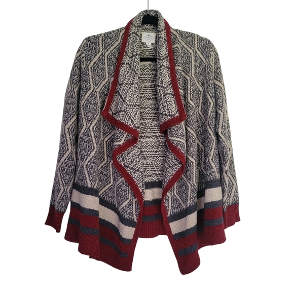 St. John's Bay Sweater - Picture 1 of 4